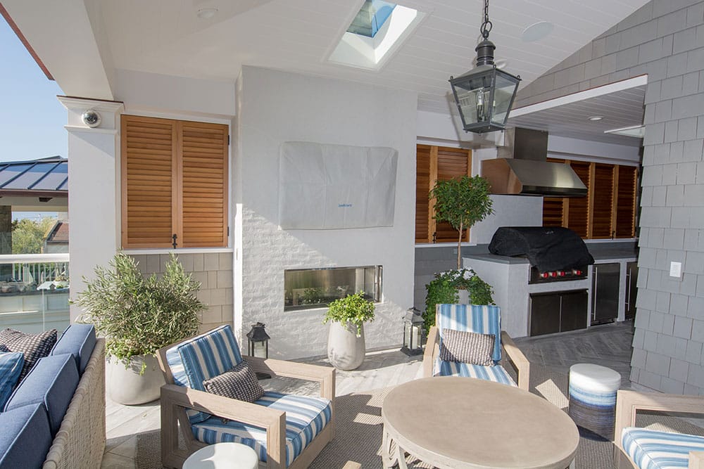 Resort style outdoor living space, Manhattan Beach, CA