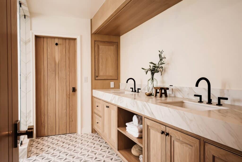 luxurious main bathroom double sinks